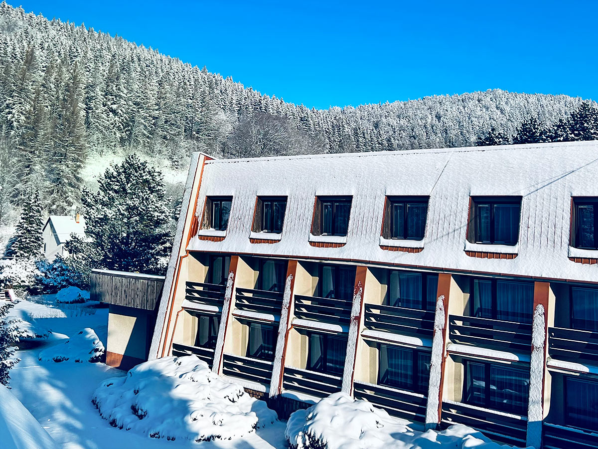 Obszar hotelu hotelu Slatina, Jesioniki - zima 2022
